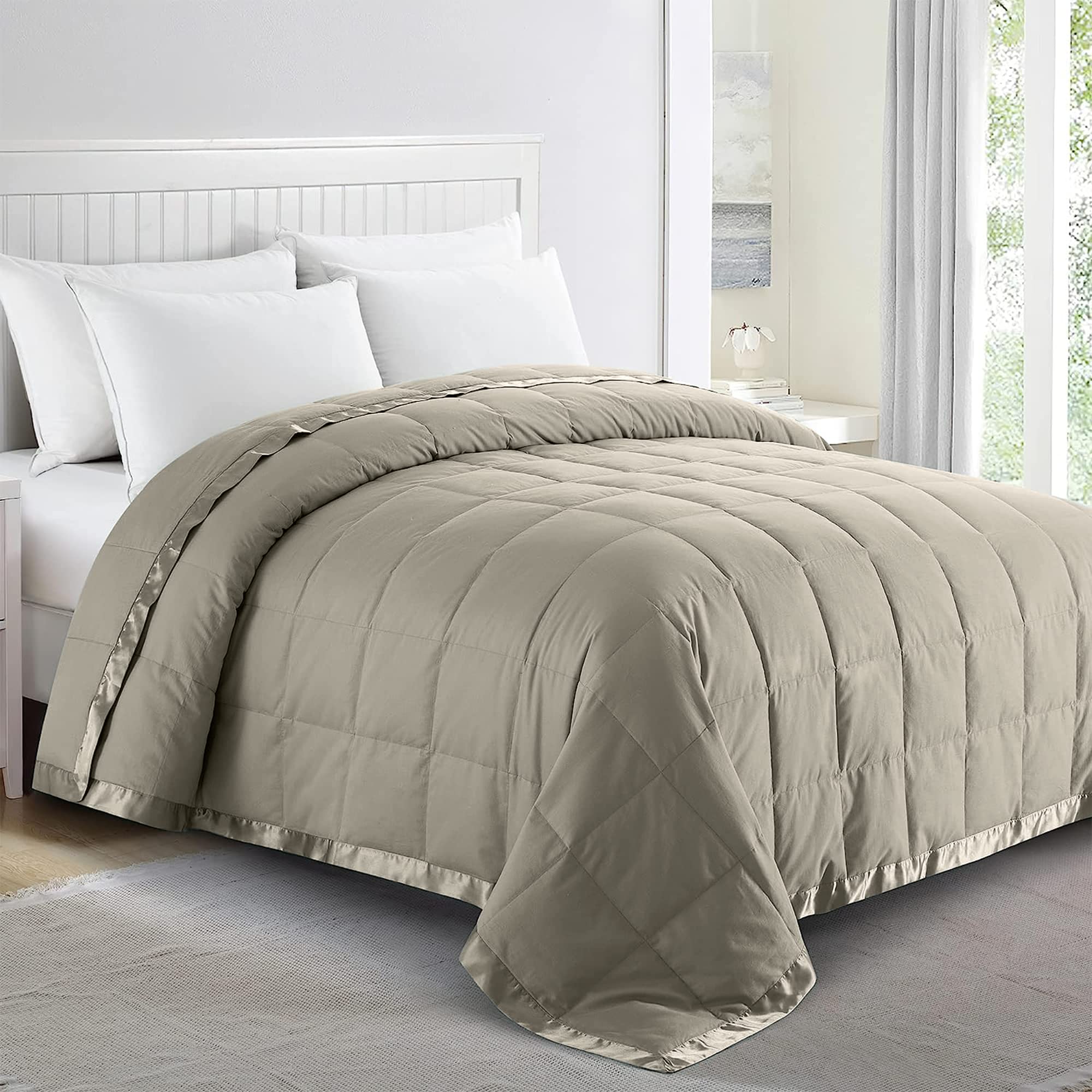 Lightweight Down Blanket