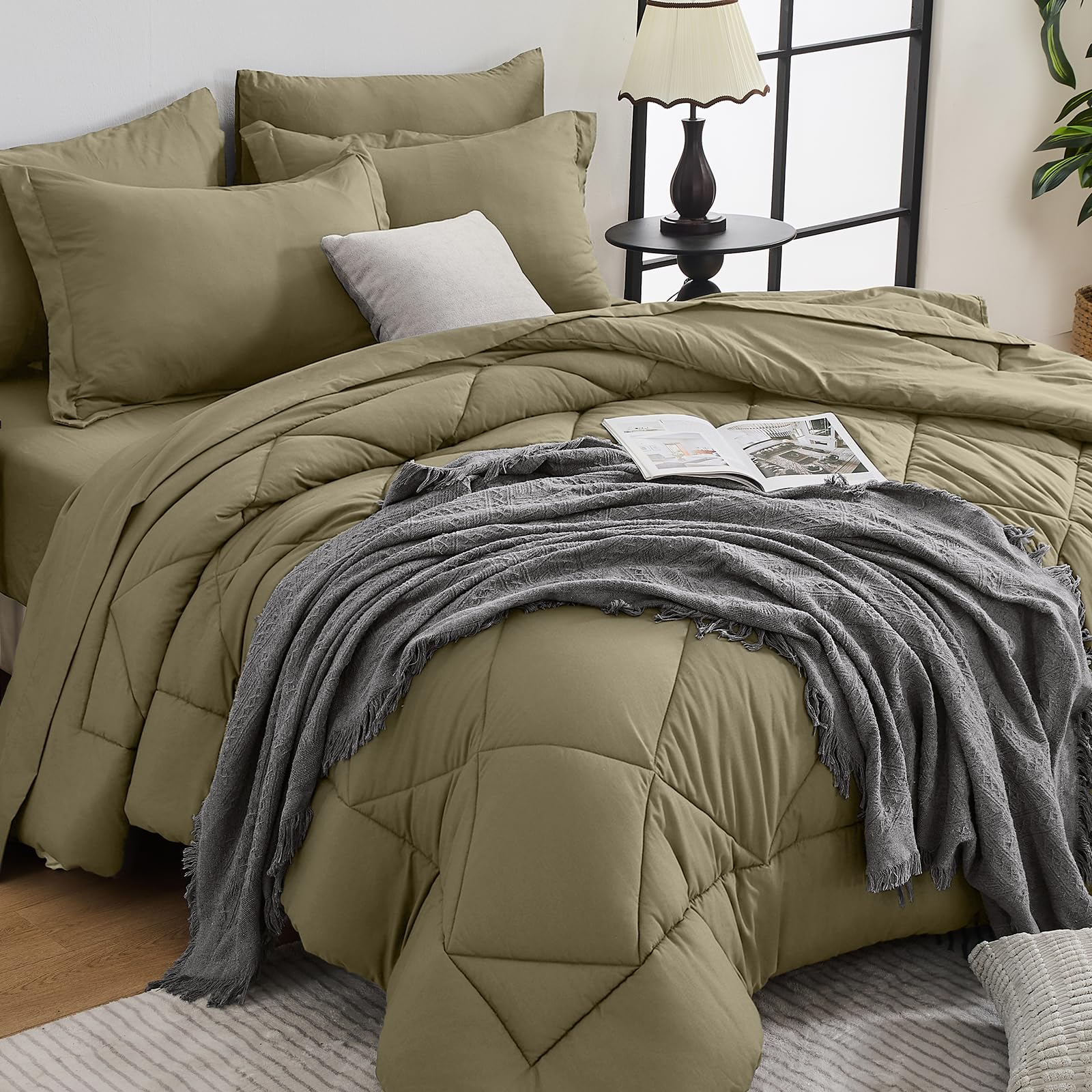7 Piece Bedding Set