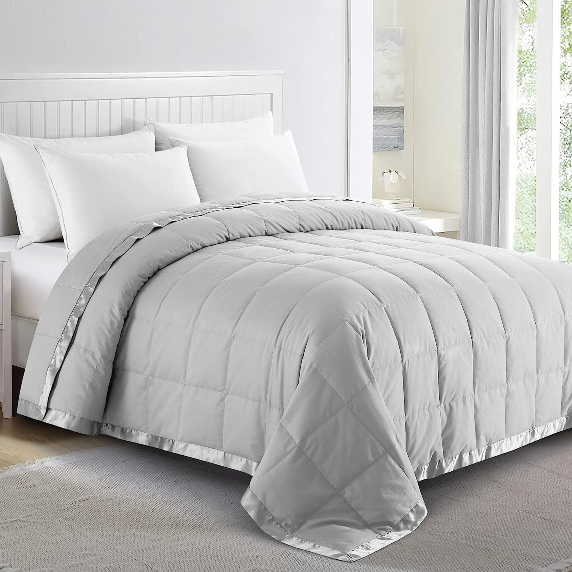 Lightweight Down Blanket