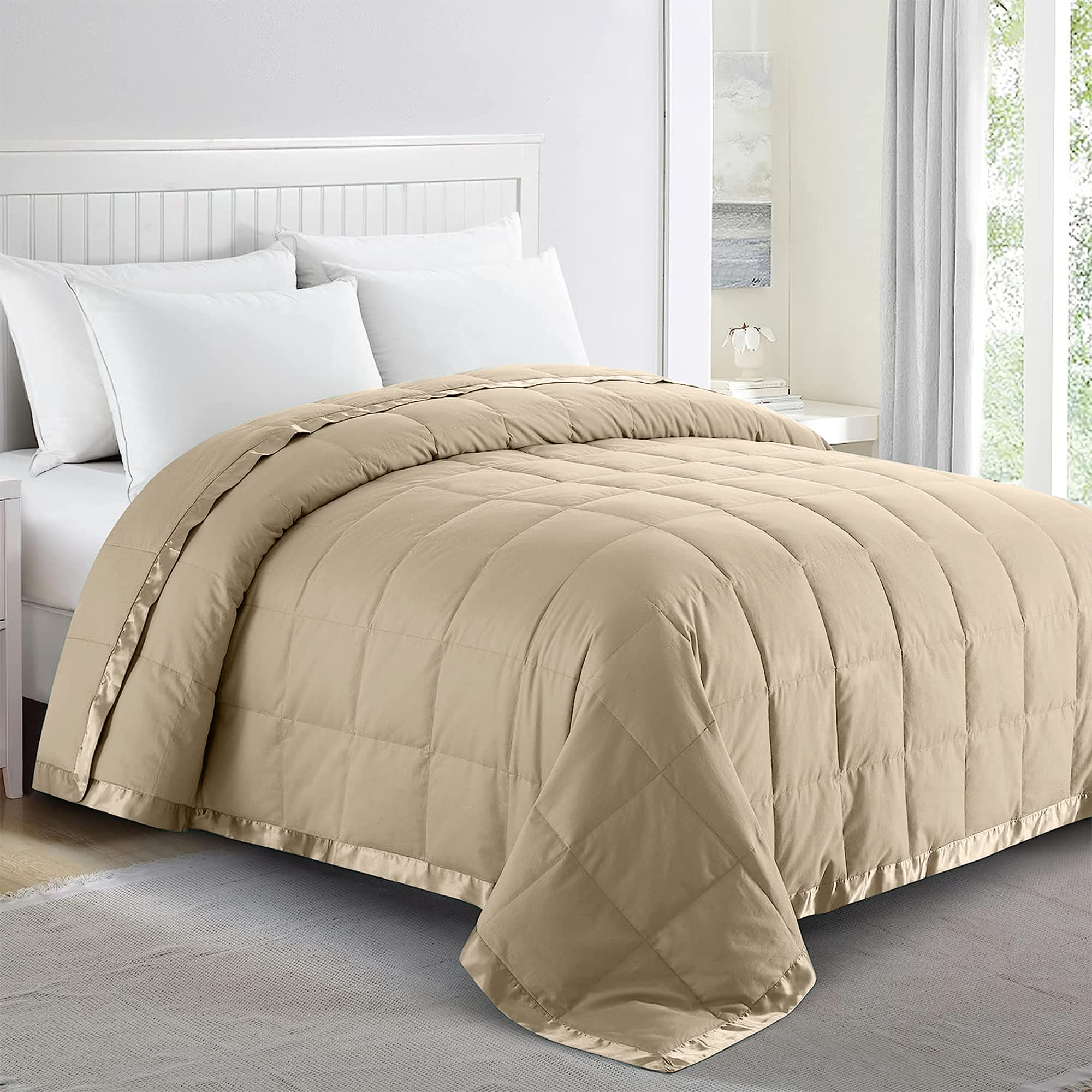 Lightweight Down Blanket
